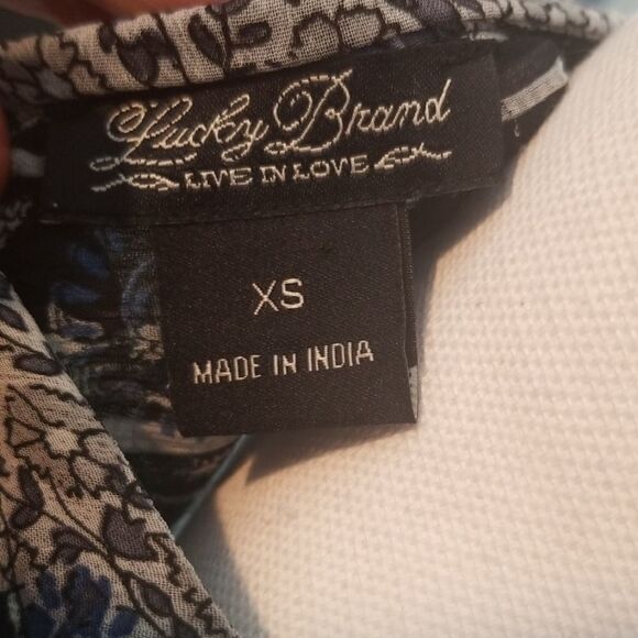 Lucky Brand, Size XS -5 Button Peasant Boho Festival Blues Floral - Picture 6 of 6